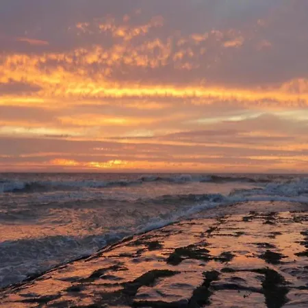 Apartment In Nieuwpoort With Ocean Views Apartamento *